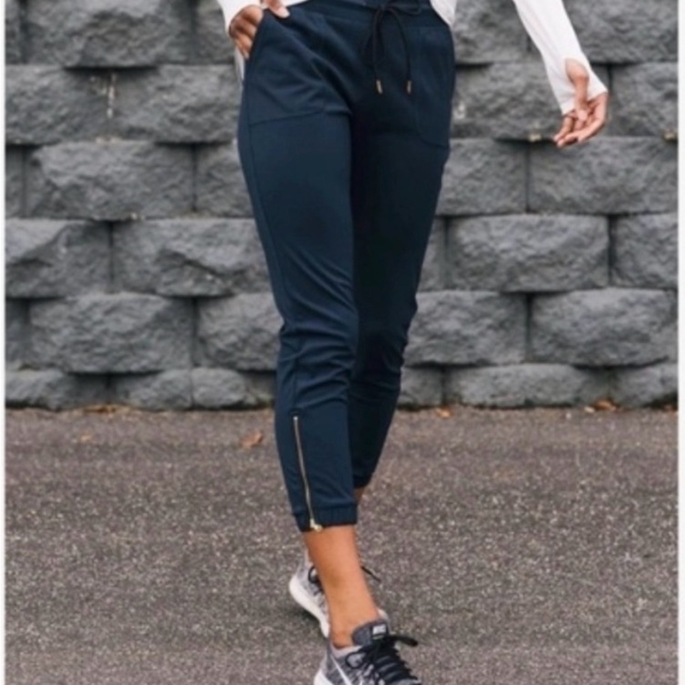 Zyia Black Women's Jogger Pants